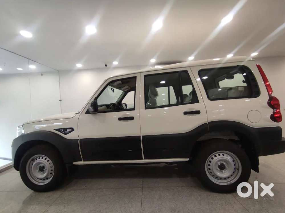 Mahindra Scorpio Classic S 2026