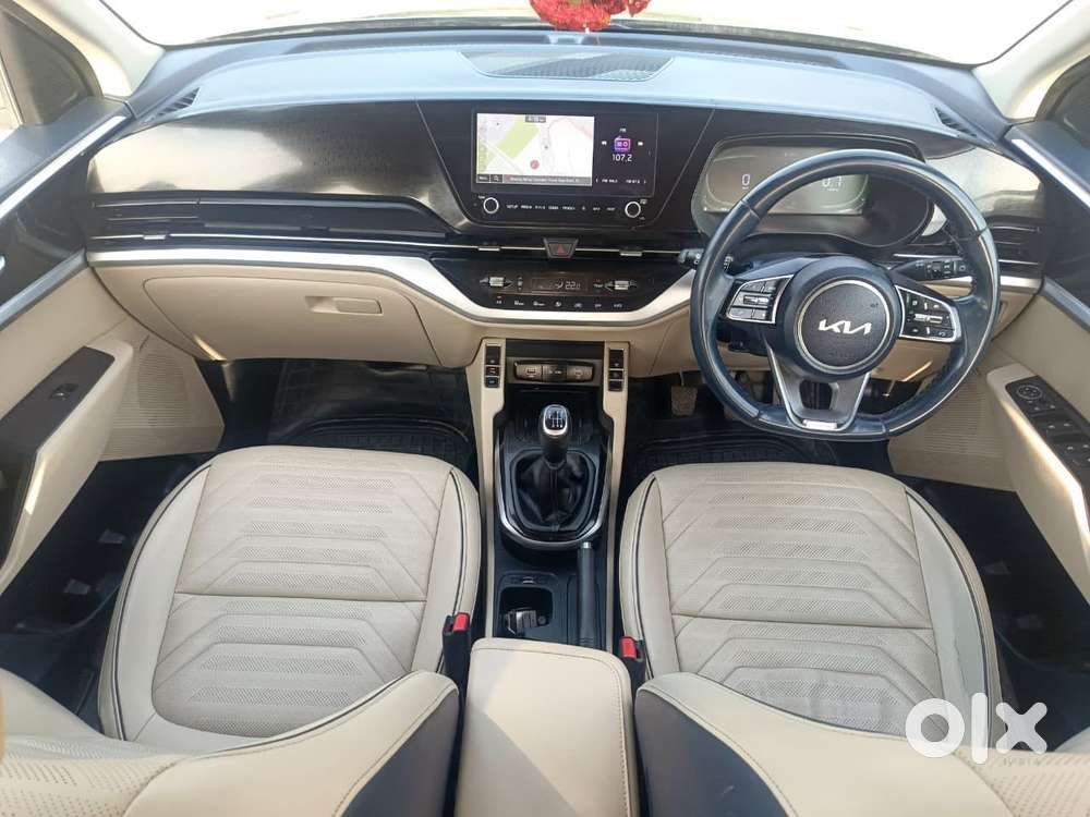 Kia Carens 1.5 Luxury Plus Diesel 6 Str, 2022, Diesel