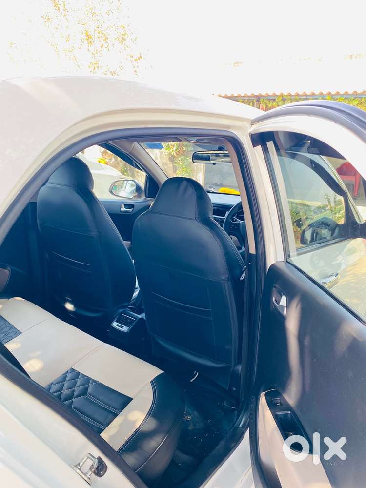 Hyundai Xcent Petrol Manual 2015