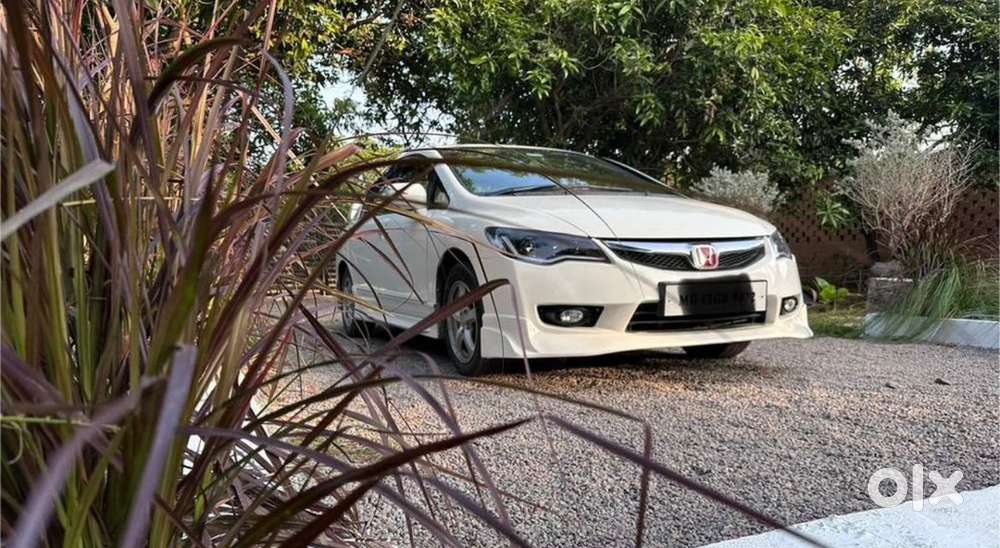 Honda Civic 2011 Sunroof Mint Condition