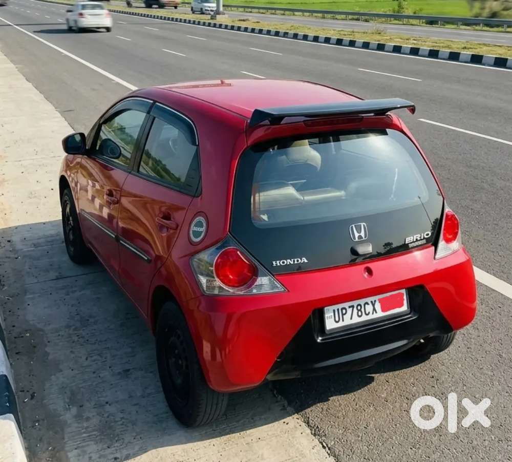 Honda Brio Mt 2012