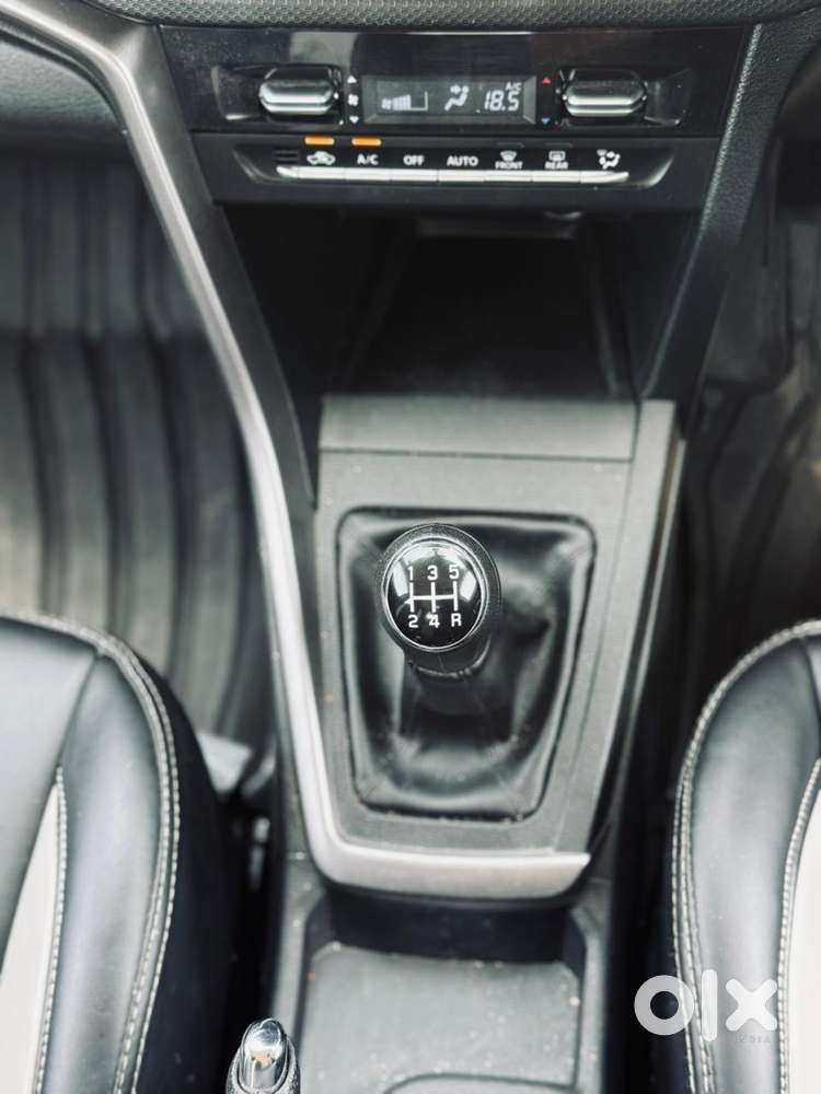 Maruti Suzuki Vitara Brezza 1.5 Vxi, 2025, Petrol