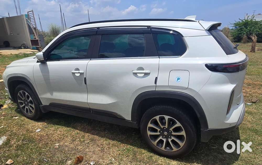 Maruti Suzuki Grand Vitara 1.5 Alpha Smart Hybrid Allgrip, 2023, Pet..