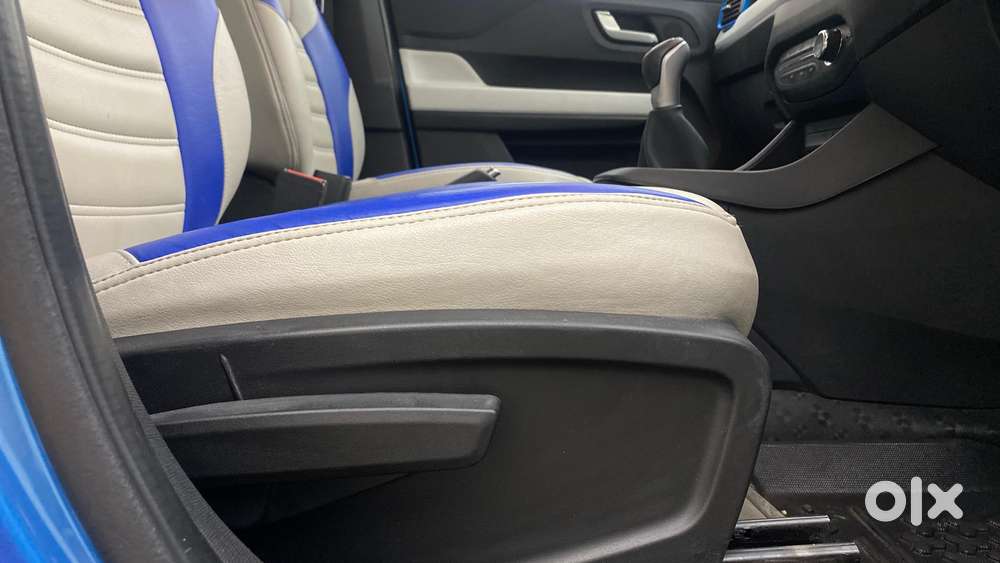 Tata Punch 1.2 Revotron Creative Amt Dual Tone, 2022, Petrol