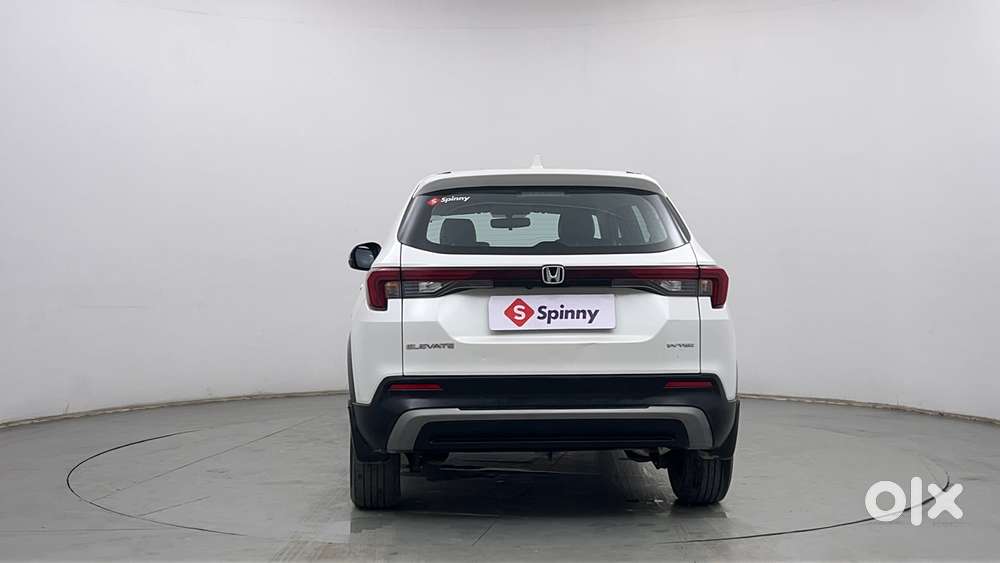 Honda Elevate V Mt, 2023, Petrol