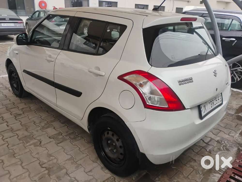 Maruti Suzuki Swift 2016 Petrol 37000 Km Driven