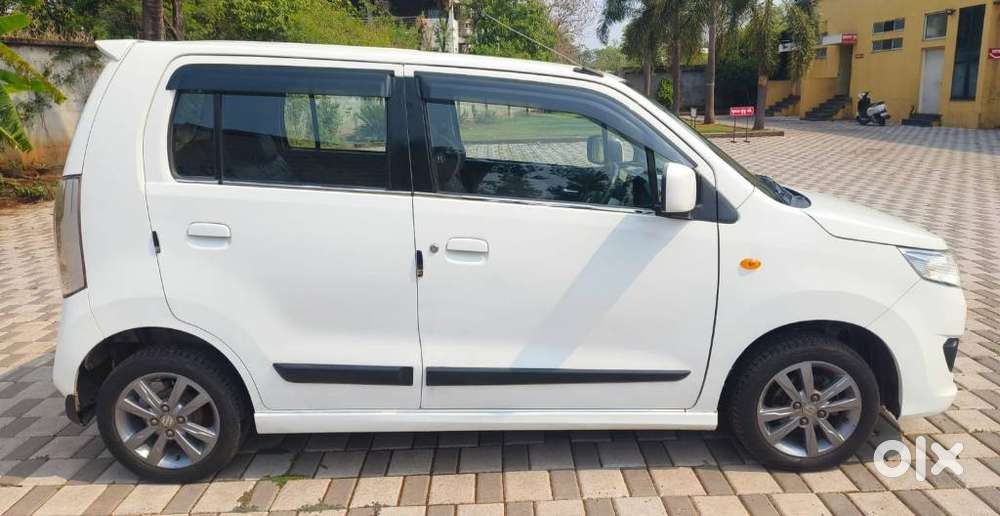 Maruti Suzuki Stingray Vxi, 2017, Petrol
