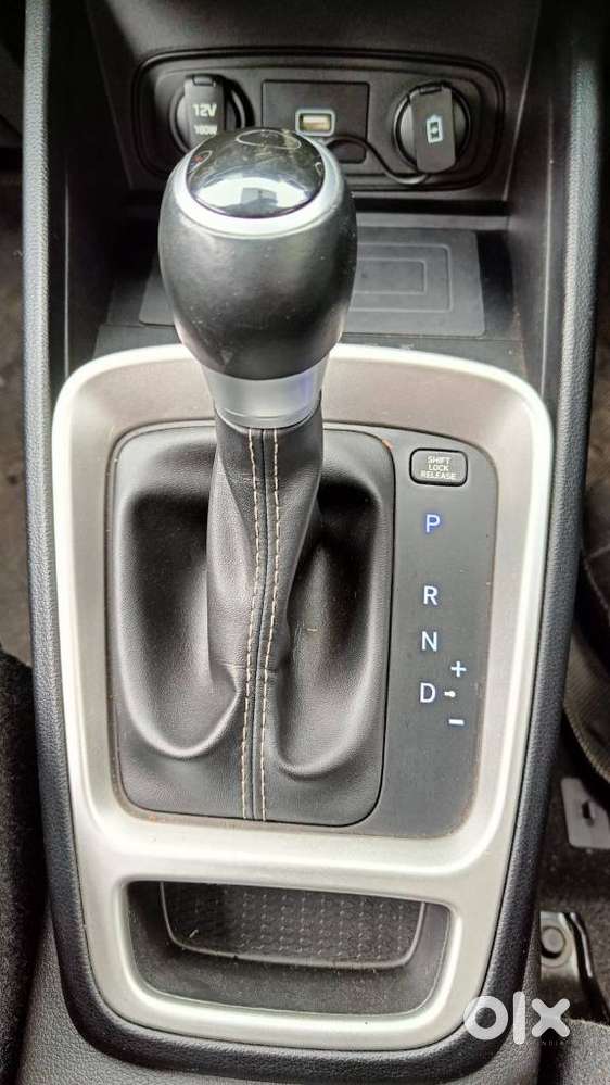 Hyundai Venue 1.0 Sx Turbo Dct, 2021, Petrol