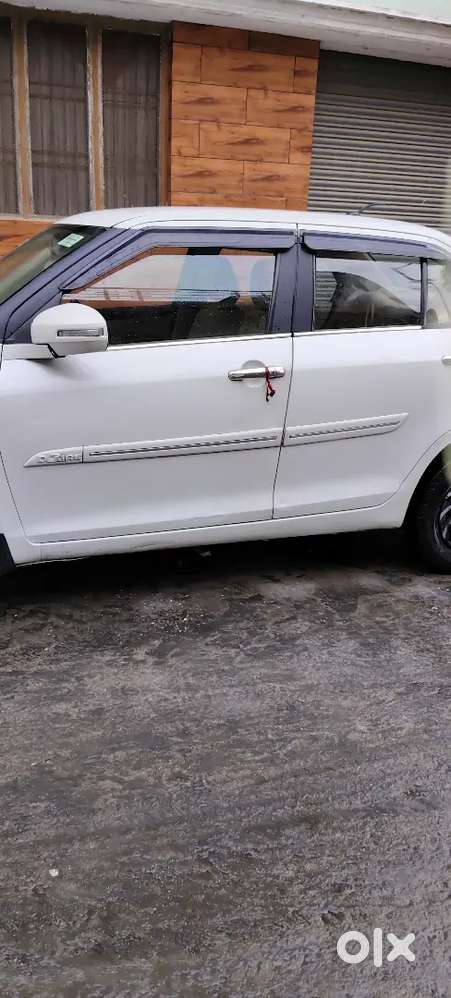 Maruti Suzuki Swift 2016