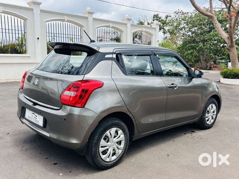 Maruti Suzuki Swift Vxi + Manual, 2018, Petrol