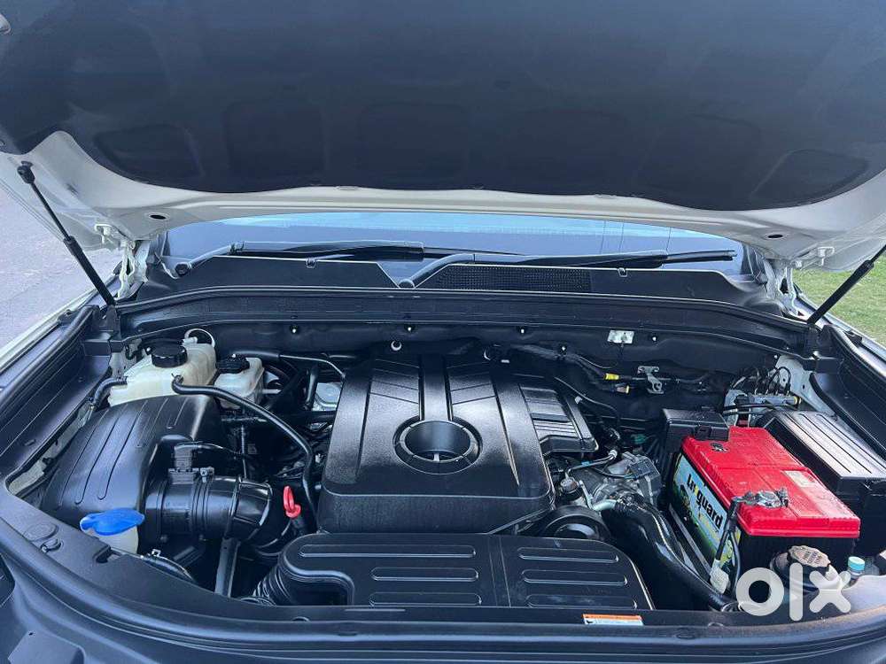 Mahindra Alturas G4 4x2 At, 2022, Diesel