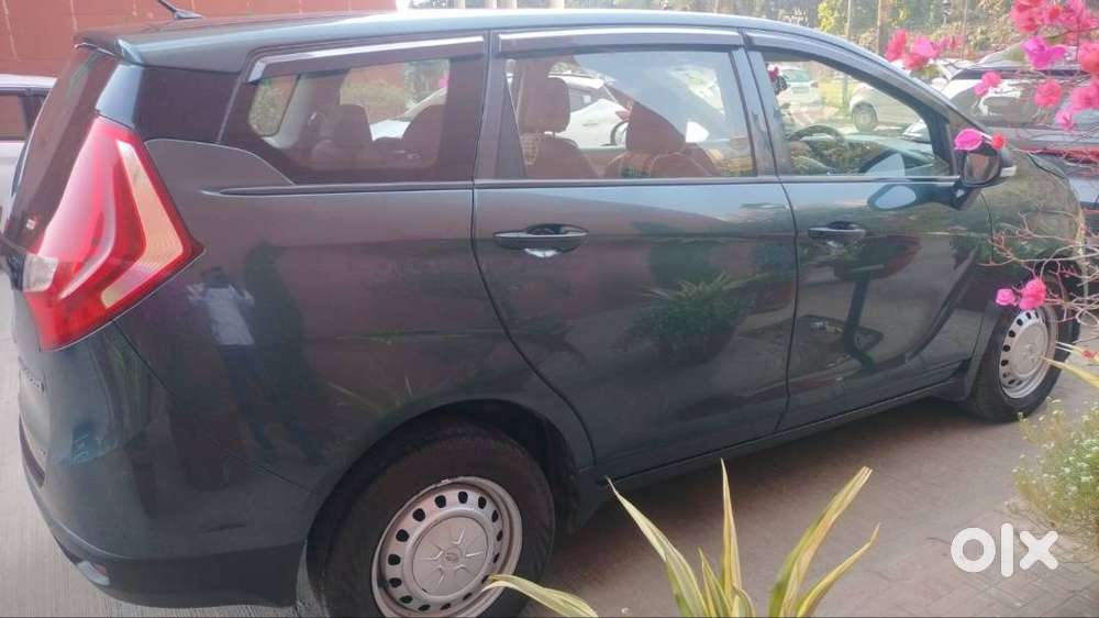 Mahindra Marazzo 2023 Diesel 80000 Km Driven