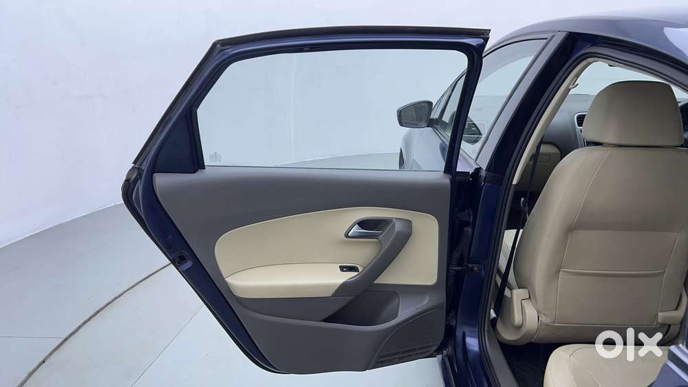 Volkswagen Vento 2010-2013 Petrol Highline, 2015, Petrol
