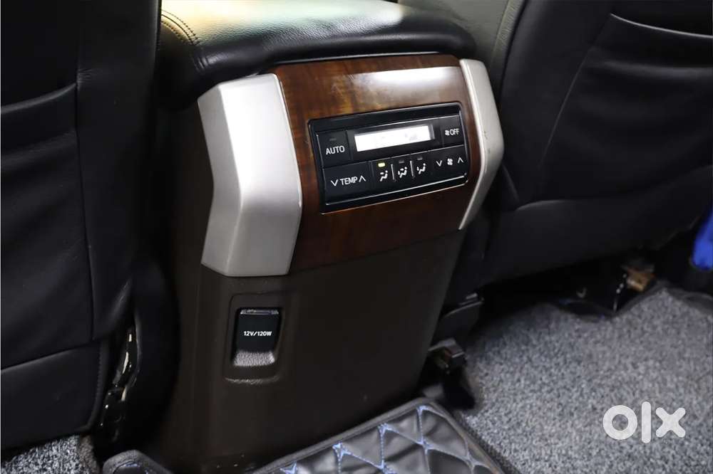 Toyota Land Cruiser Prado Vx L, 2011, Diesel