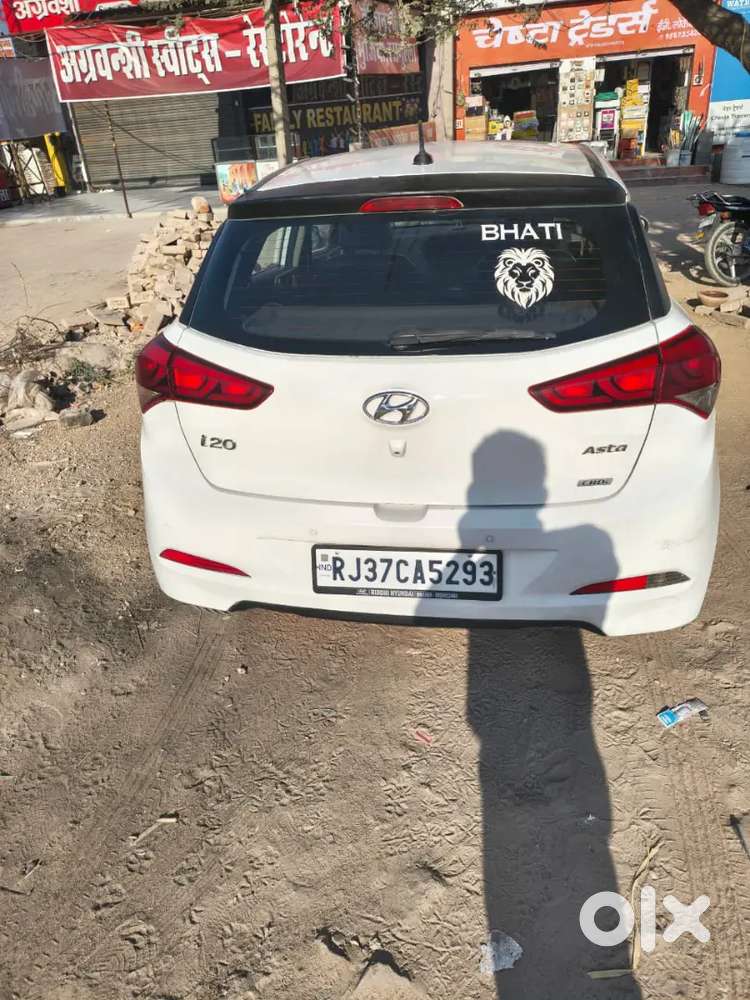 Hyundai I20 2015 Diesel 80000 Km Driven