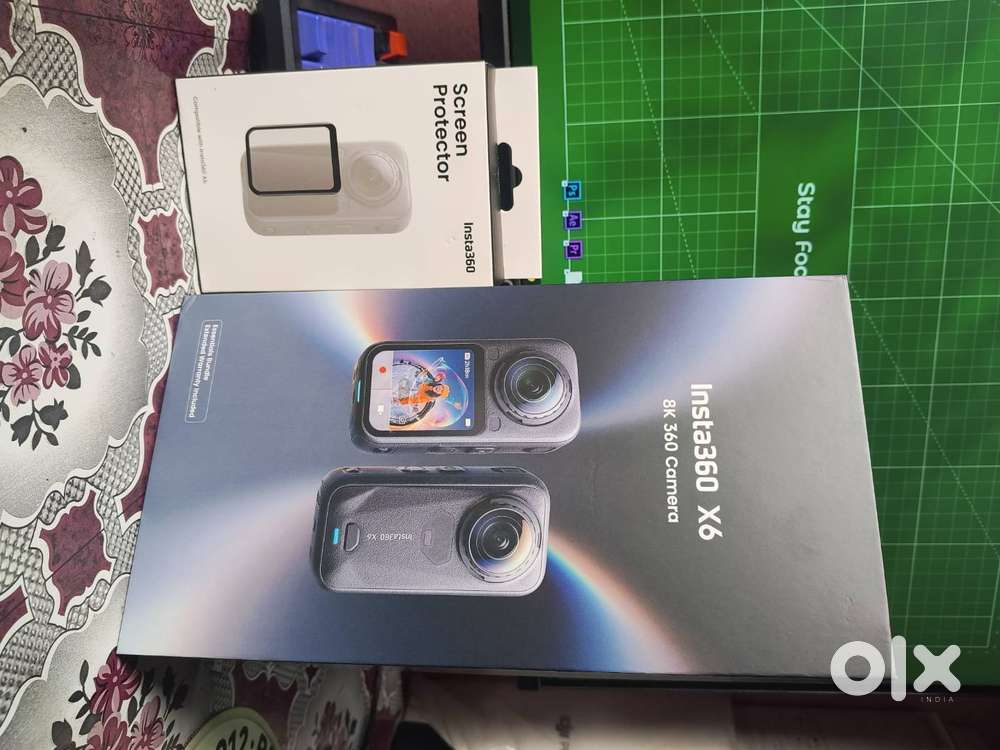 Insta360 X6 Essentials Bundle with Screen Protector