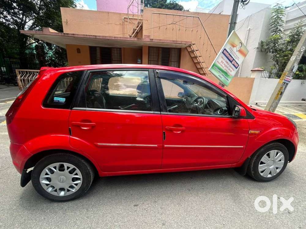 Ford Figo Petrol Titanium, 2011, Petrol