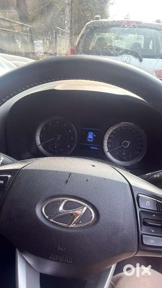 Hyundai Venue 2020 Petrol 73000 Km Driven