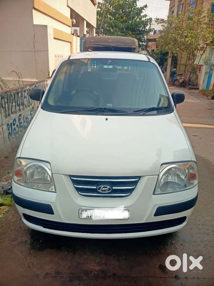 Santro Xyng 2010 Car