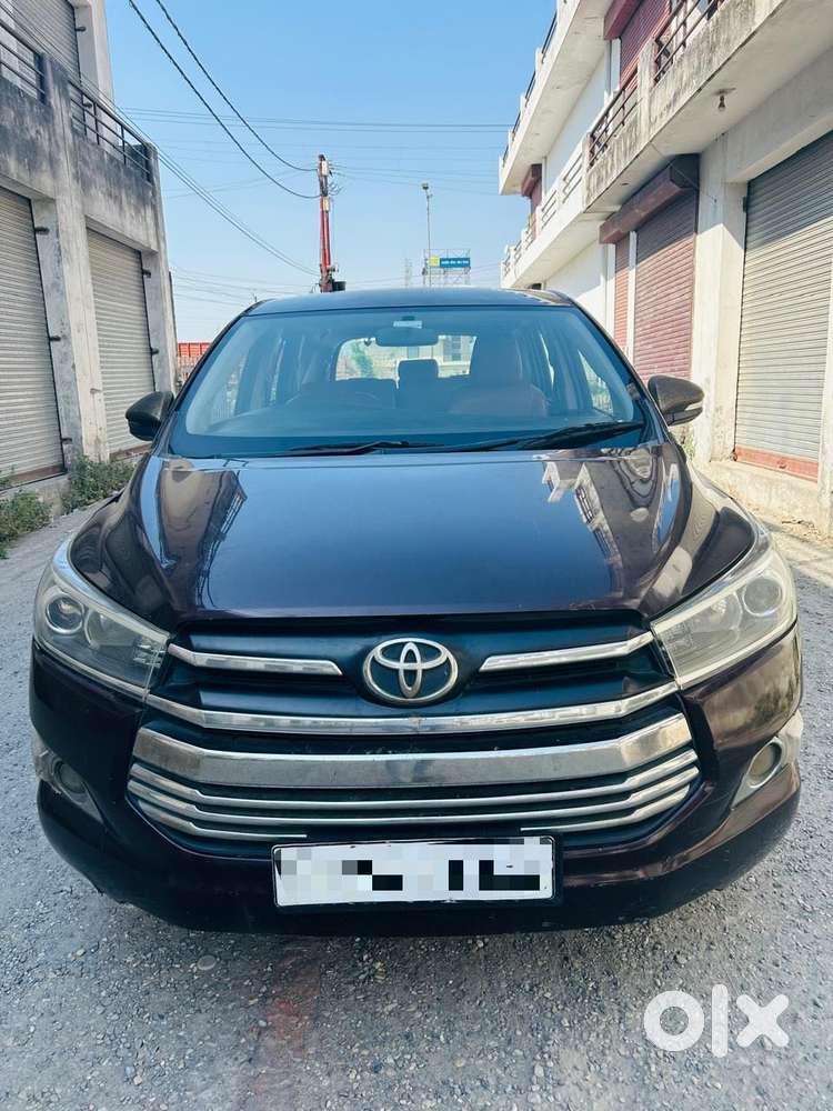 Toyota Innova Crysta 2.8 Gx At, 2016, Diesel