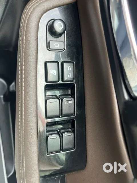 Toyota Urban Cruiser Hyryder 1.5 V Hybrid, 2024, Petrol