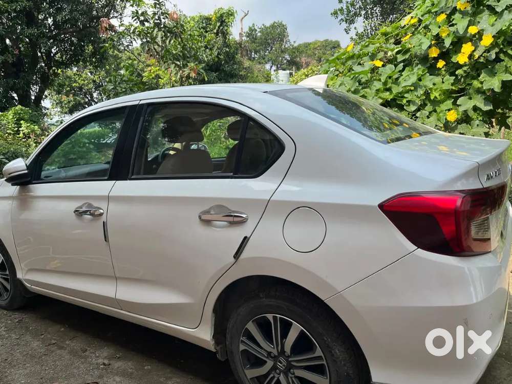 Honda Amaze Top Model (dec 2021) Perfect Condition.