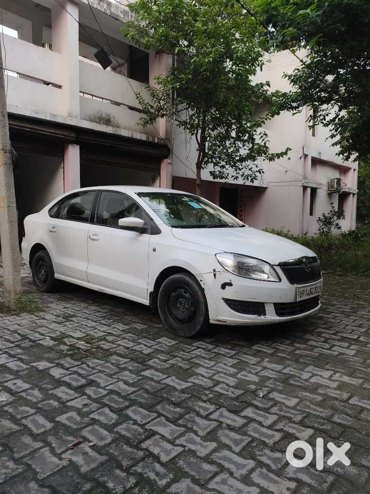 Skoda Rapid Elegance 2013 Diesel Manual
