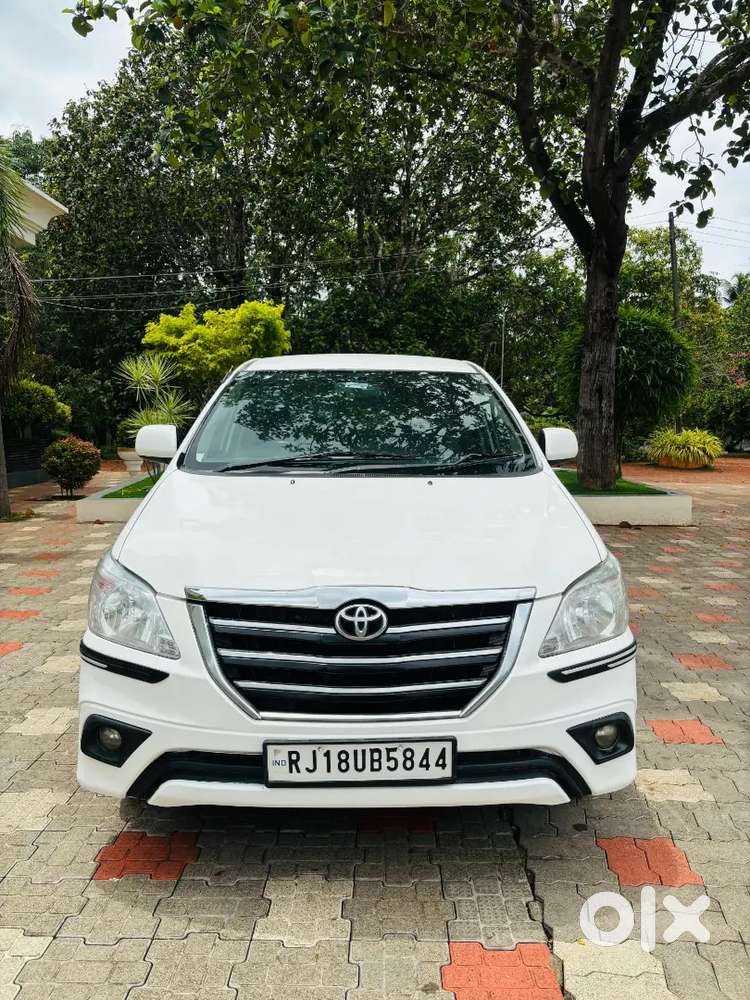 Toyota Innova 2.5 E 2016 Diesel