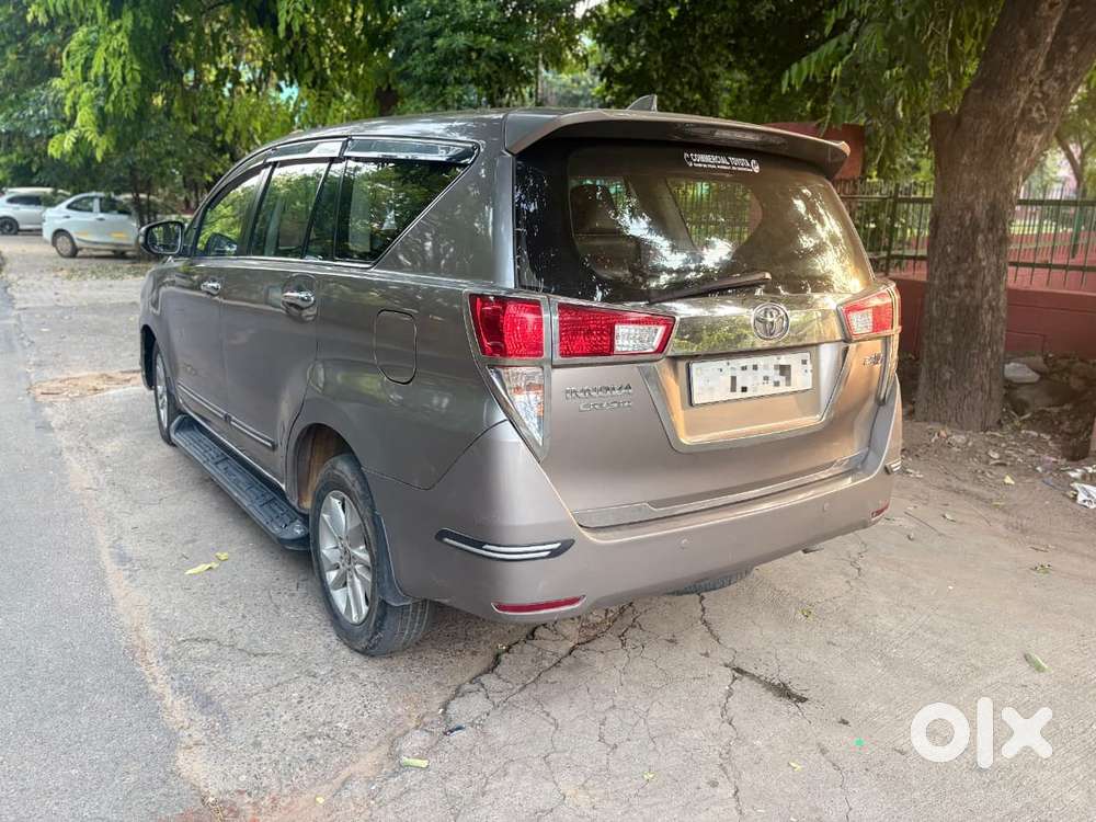 Toyota Innova Crysta 2.4 V, 2016, Diesel