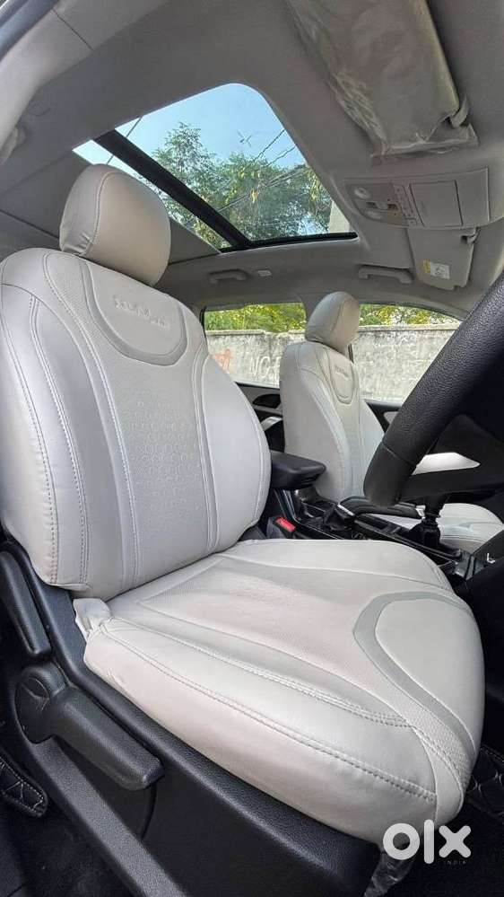 Mahindra Xuv700, 2025, Diesel