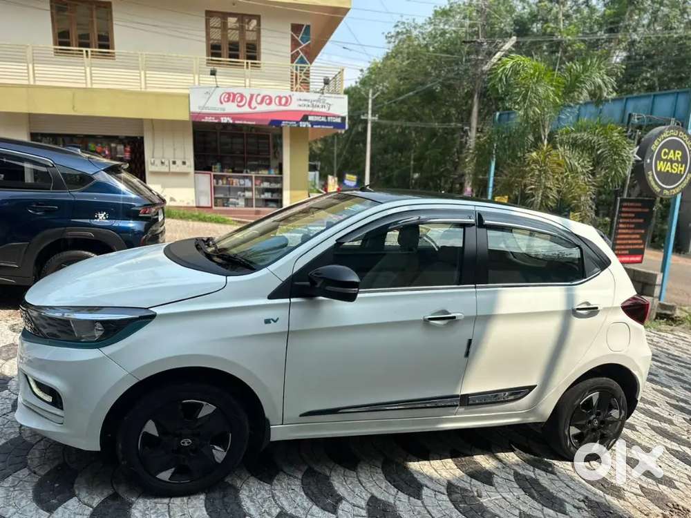 Tata Tiago Ev 2023 Electric Well Maintained