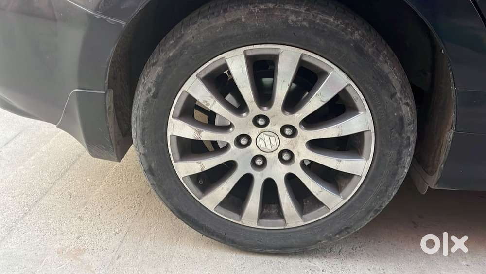 Maruti Suzuki Kizashi 2012 Petrol Good Condition 2 Key Available Black