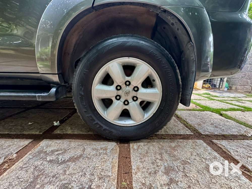 Toyota Fortuner Diesel 2011