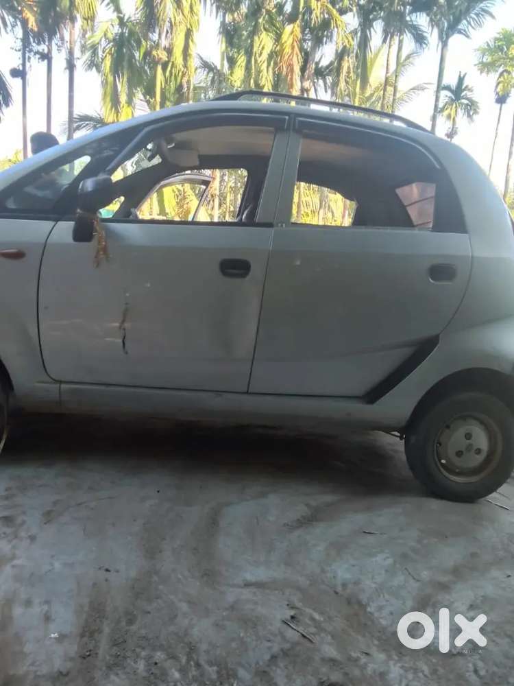 Tata Nano 2012