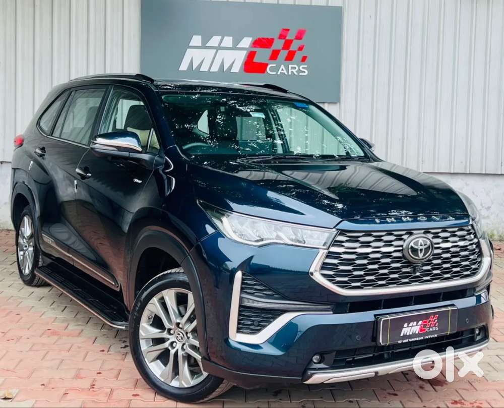 Toyota Innova Hycross 2.0 Zx (o) Hybrid 7 Str, 2025, Petrol