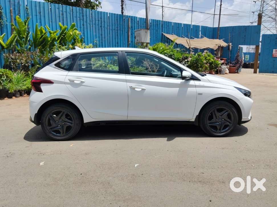 Hyundai I20 Sportz 1.2 Ivt, 2023, Petrol