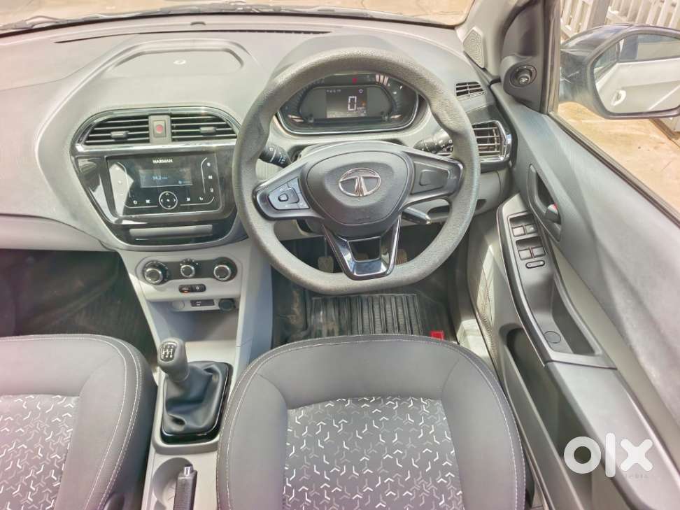 Tata Tiago 1.2 Revotron Xt, 2022, Petrol