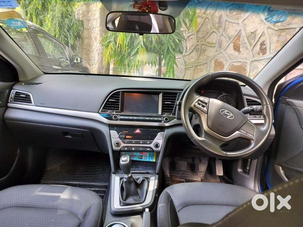 Hyundai Elantra 2016 Petrol Well Maintained