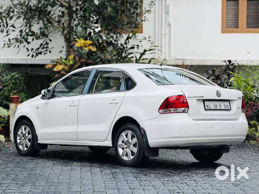 Volkswagen Vento Petrol Highline, 2011, Petrol