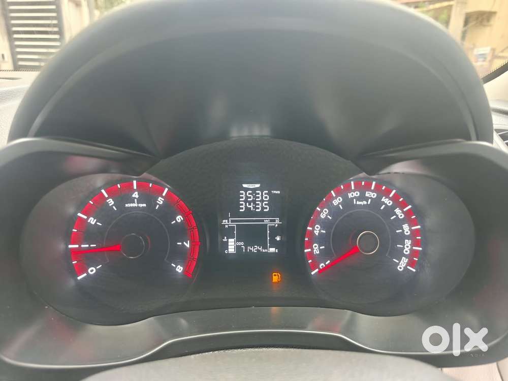 Mahindra Xuv300 W6, 2022, Petrol