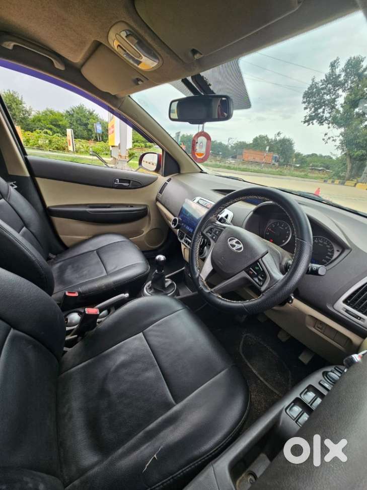 Hyundai I20 Sportz 1.2 Bs-iv, 2014, Petrol
