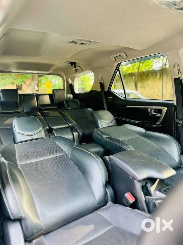 Toyota Fortuner 4x2 At 2.7 Petrol, 2022, Petrol