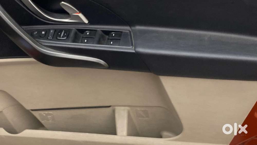 Mahindra Xuv500 At W10 Awd, 2017, Diesel