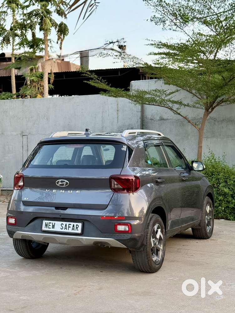 Hyundai Venue Sx (o) Mt 1.5 Diesel, 2019, Diesel