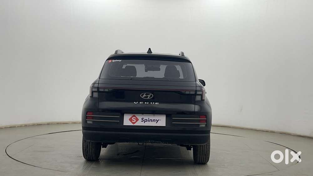 Hyundai Venue S (o) 1.2 Petrol Knight Edition, 2023, Petrol