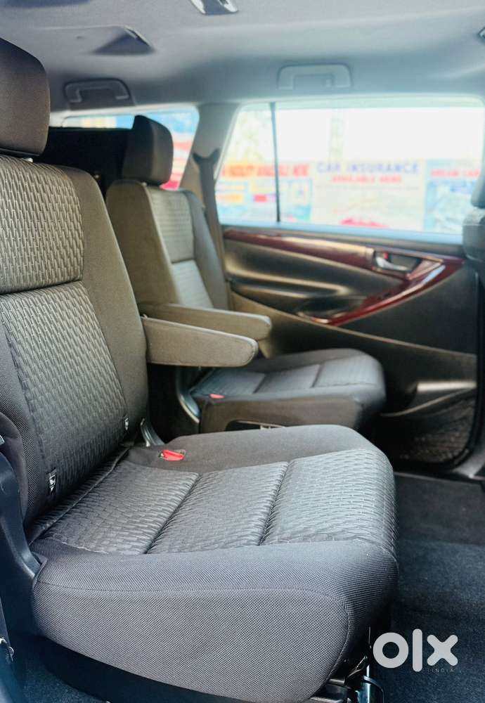 Toyota Innova Crysta 2.7 Gx At 8s, 2016, Diesel