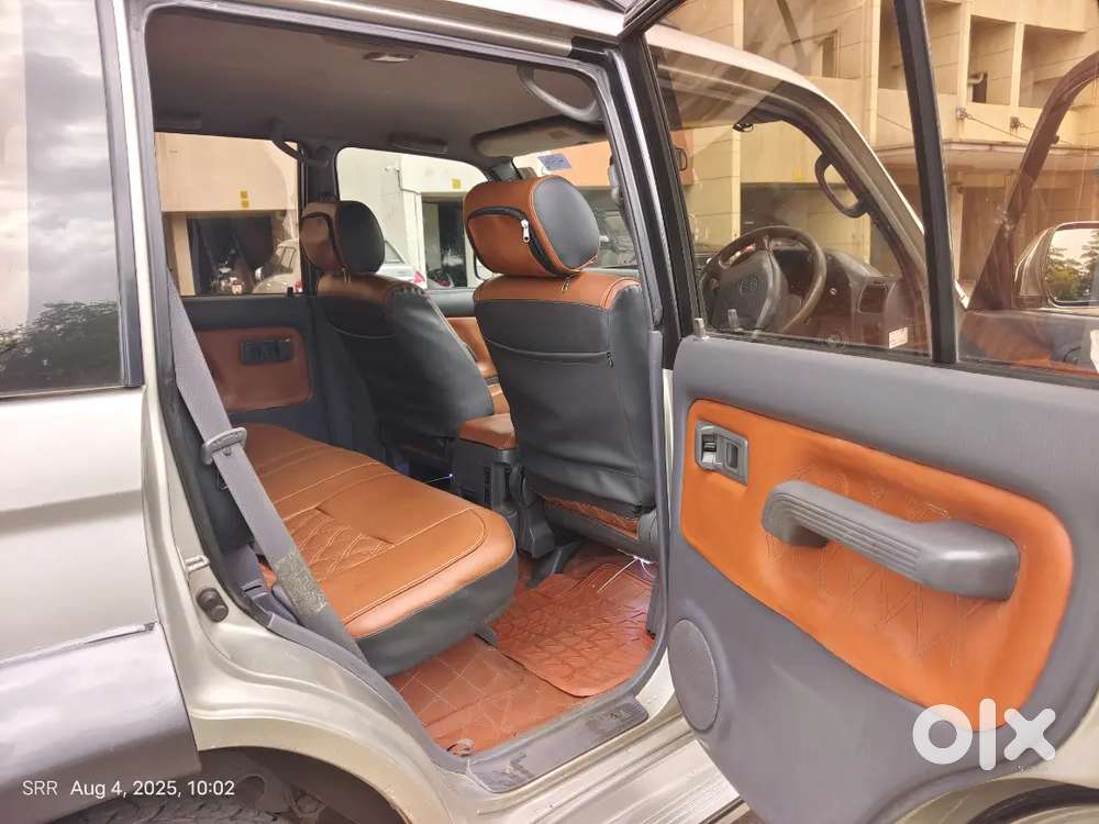 Toyota Land Cruiser Prado 2000 Petrol 85000 Km Driven