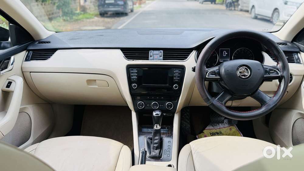 Skoda Octavia Elegance 1.8 Tsi At, 2014, Petrol
