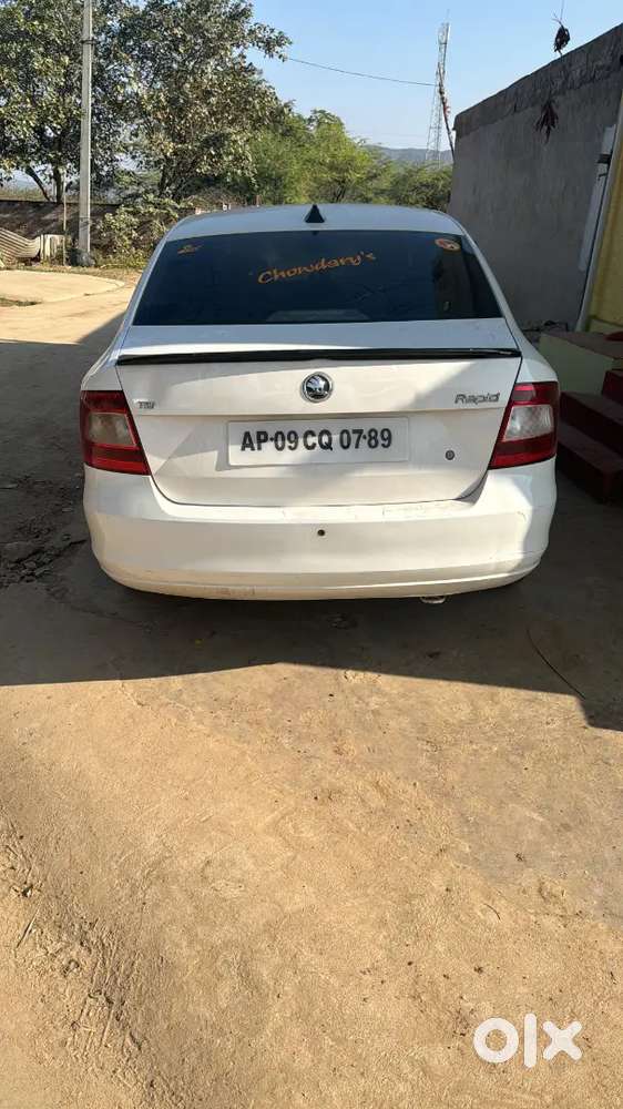 Skoda Rapid 2012 Diesel 92000 Km Driven