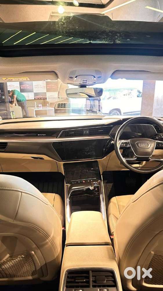 Audi E-tron 55, 2021, Electric